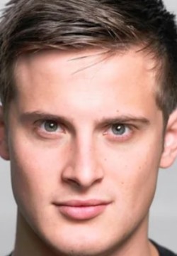 Арен Бучольц