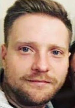 Денис Тарасов