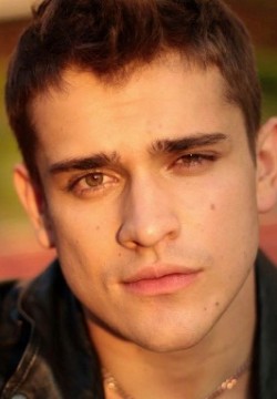 Максим Девизоров