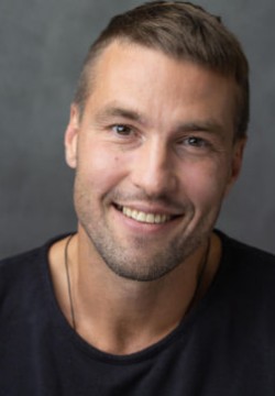 Дмитрий Кулаченко