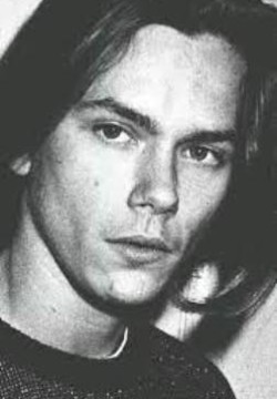 Ривер Феникс