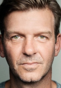 Джейсон Хьюз