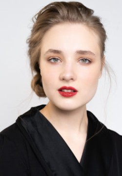 Анна Золотухина