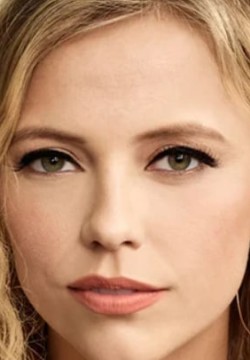 Райли Воулкел