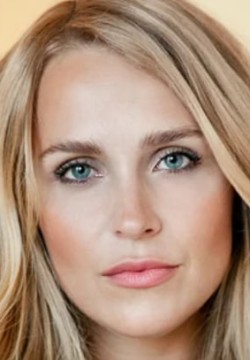 Елена Дудина