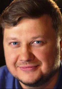 Антон Денисов