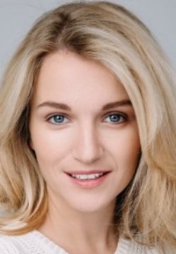 Женя Малахова