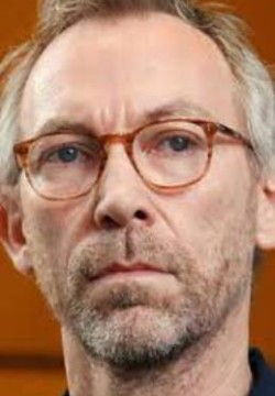 Саймон Маккуойд