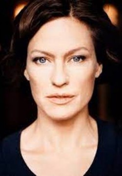 Нина Кронягер