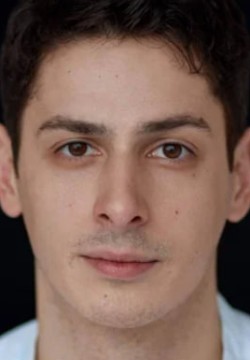 Арсений Семёнов