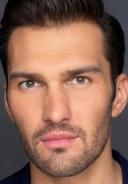 Джеймс Тратас