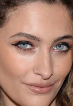 Пэрис Джексон