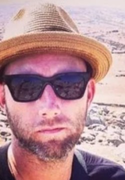 Деррик Хинман