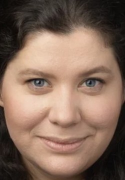 Анна Исманова