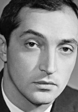 Михаил Козаков