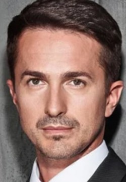 Игорь Царев