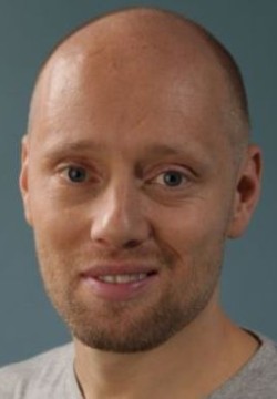 Аксель Хенни