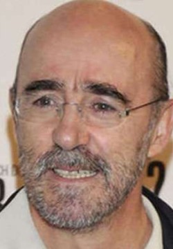 Алекс Ангуло