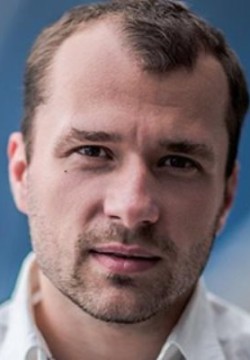 Александр Якин