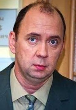 Алексей Симонов