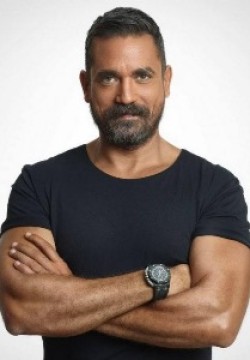 Амир Карара