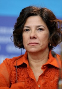 Андреа Барата Рибейро