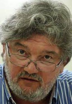 Андрей Константинов