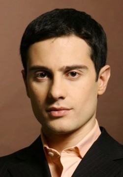 Антон Макарский