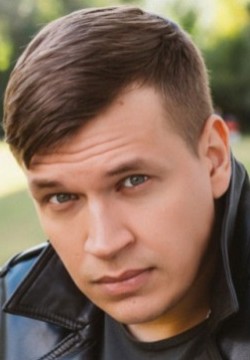 Артем Крестников