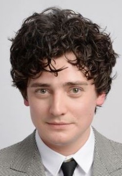 Анайрин Барнард