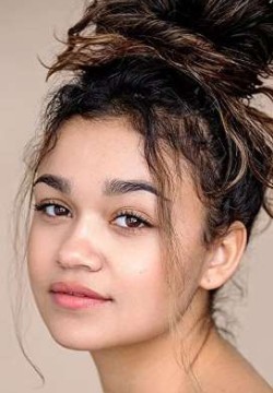 Мэдисон Бэйли