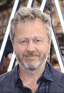  Адам Болинг