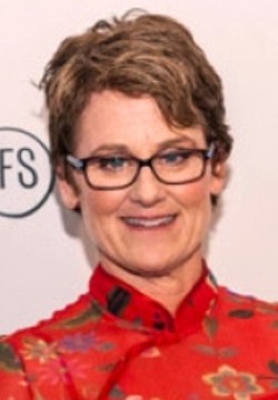 Бонни Кертис