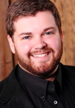 Брайан Халл