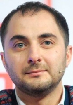 Демис Карибидис