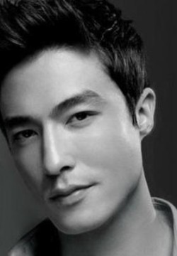 Дэниэл Хенни