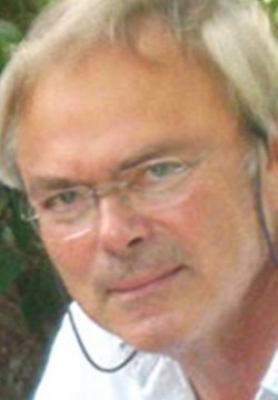 Денис Малони