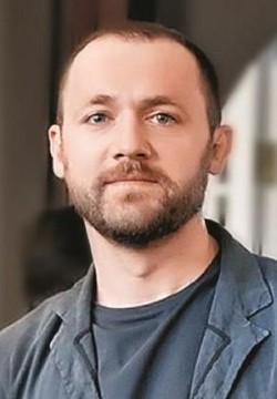 Денис Шведов