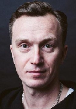 Денис Старков