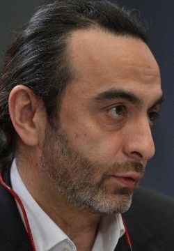 Джаник Файзиев