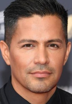 Джей Эрнандес