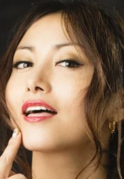 Тиаки Такахаси