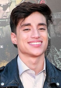 Элайджа Родригес