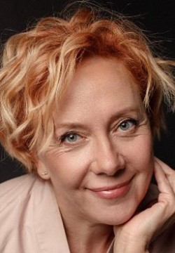 Елена Симонова