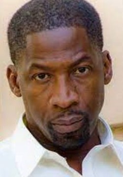 Гленн Пламмер