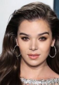 Хейли Стайнфелд