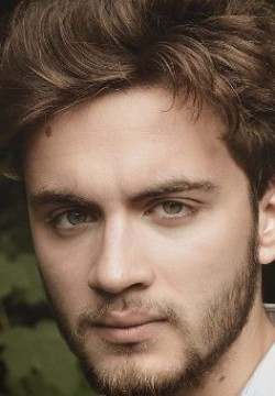 Илья Халмурзаев