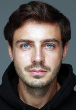 Иван Ратников