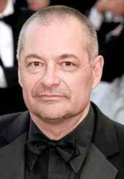 Жан-Пьер Жёне