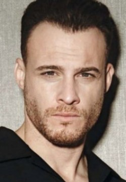 Керем Бюрсин